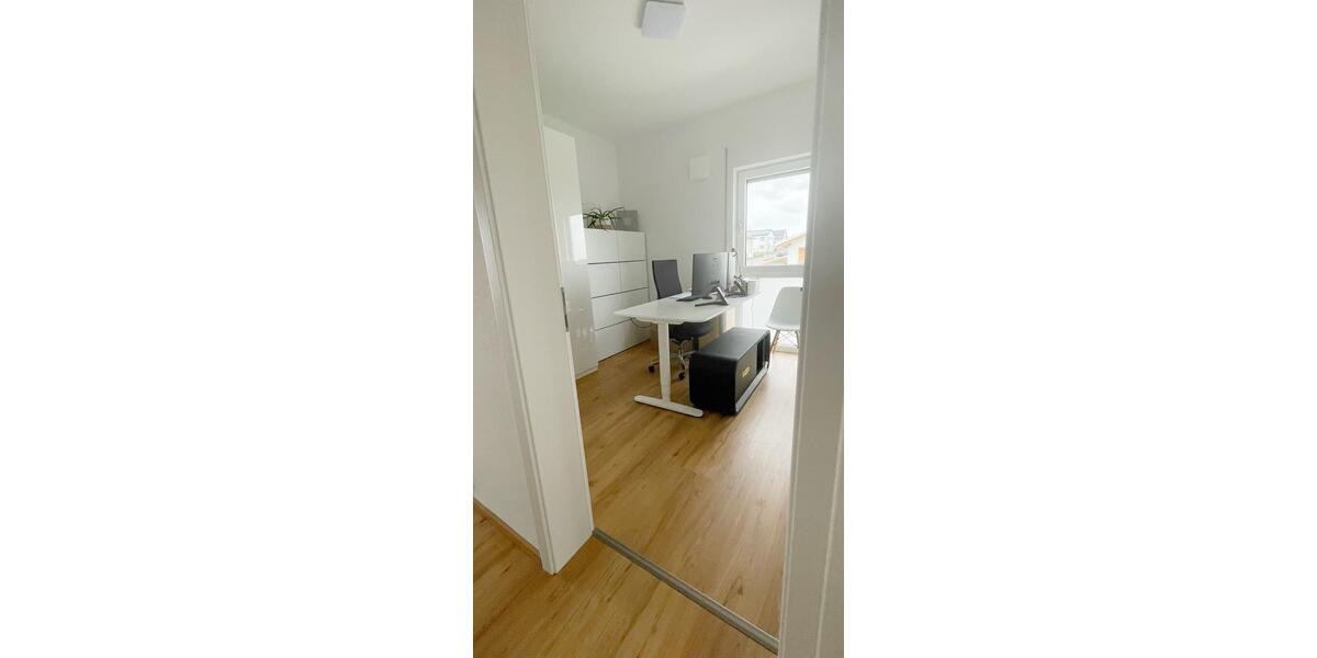 Dachgeschoßwohnung Hohenthann - 3 Zimmer, 95 m&sup2;, 465.000&euro; | Angebot:26281476