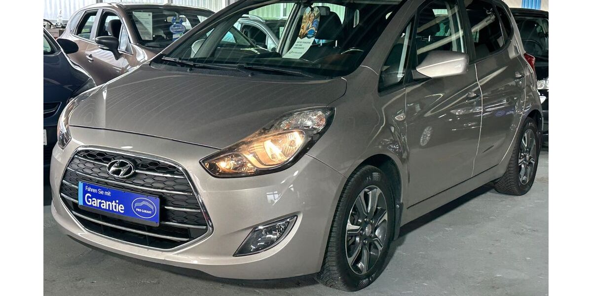 Hyundai ix20 90.000 km 10.990 &euro; Kiel 24145