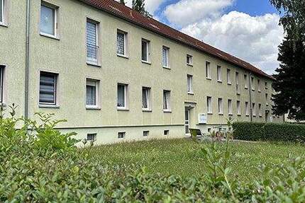 Wohnung Elsteraue Profen - 3 Zimmer, 63 m&sup2;, 390&euro; | Angebot:25661143