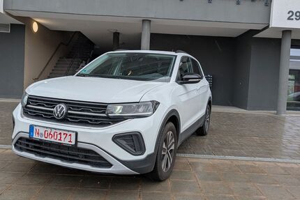 VW T-Cross 4.500 km 15.900 &euro; Nürnberg 90439