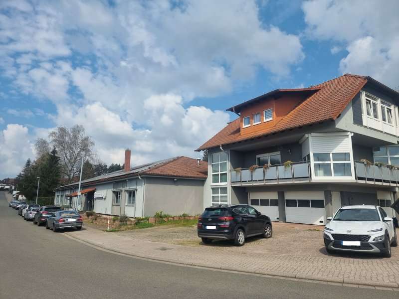 Haus zum Kaufen in Zweibrücken 698.000 € 1000 m²