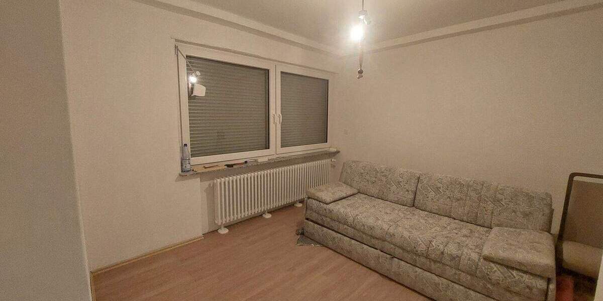 Mehrfamilienhaus, Wohnhaus Wülfershausen an der Saale Wülfershausen - 4 Zimmer, 100 m&sup2;, 1.200&euro; | Angebot:25727692