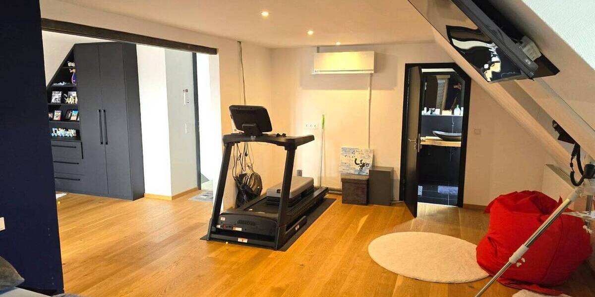 Mehrfamilienhaus, Wohnhaus Kleinblittersdorf Bliesransbach - 8 Zimmer, 236 m&sup2;, 420.000&euro; | Angebot:26885843