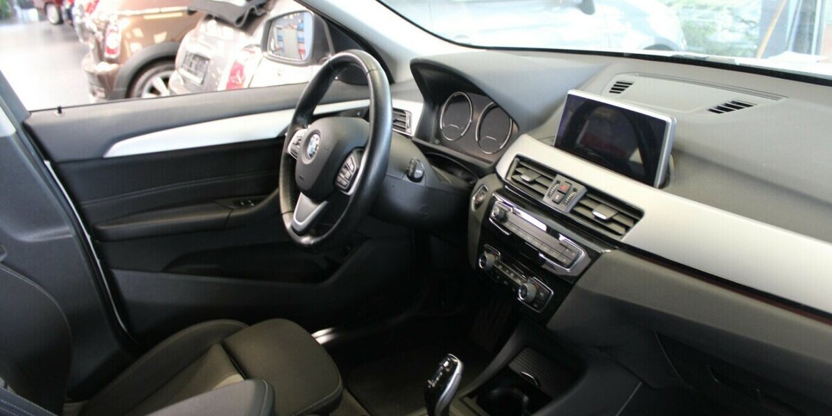BMW X1 sDrive20i Aut. Advantage 61.606 km 23.980 &euro; Euskirchen 53881