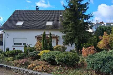 Haus zum Kaufen in Dillingen 399.000 € 222 m² 10 zimmer