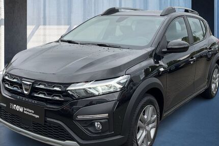 Dacia Sandero 27.577 km 13.990 € Hamburg 20537