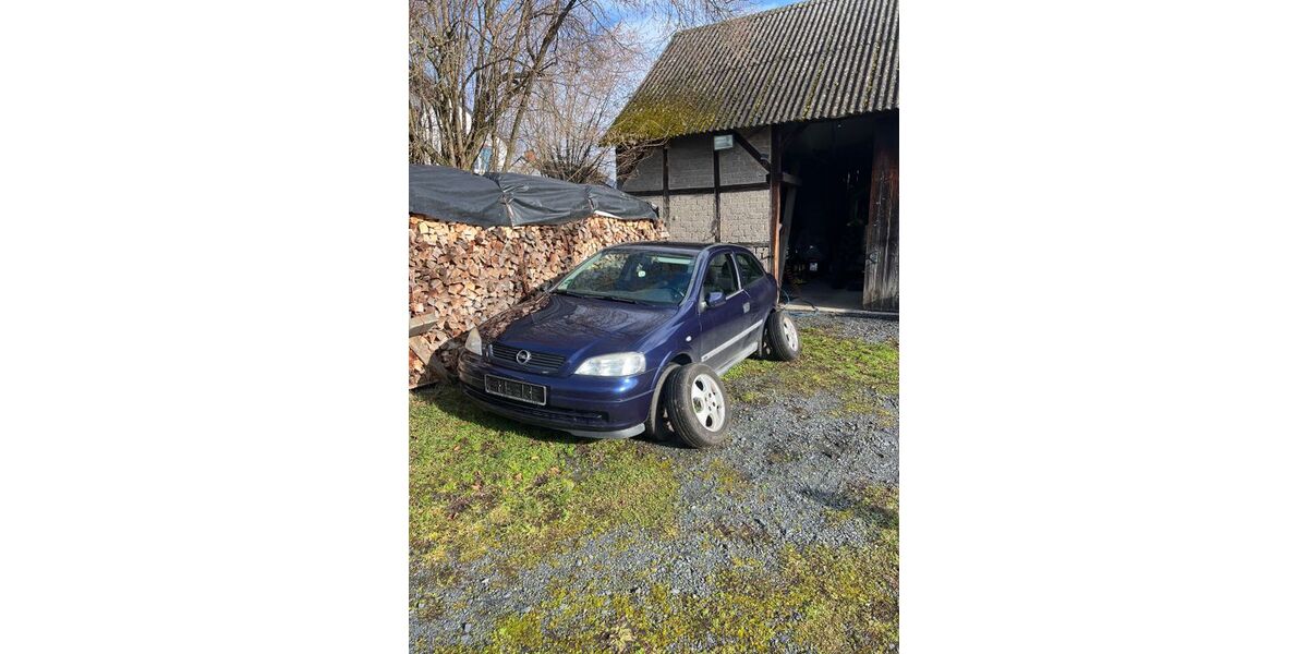 Opel Astra 136.322 km 1.800 &euro; Asbach 53567