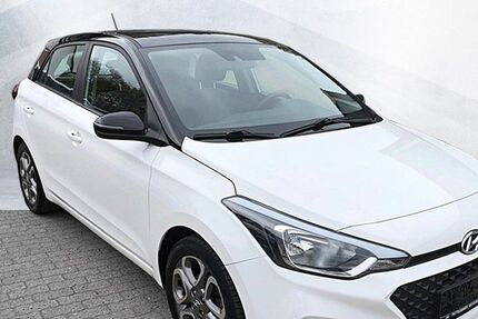 Hyundai i20 49.990 km 12.900 &euro; Rellingen 25462