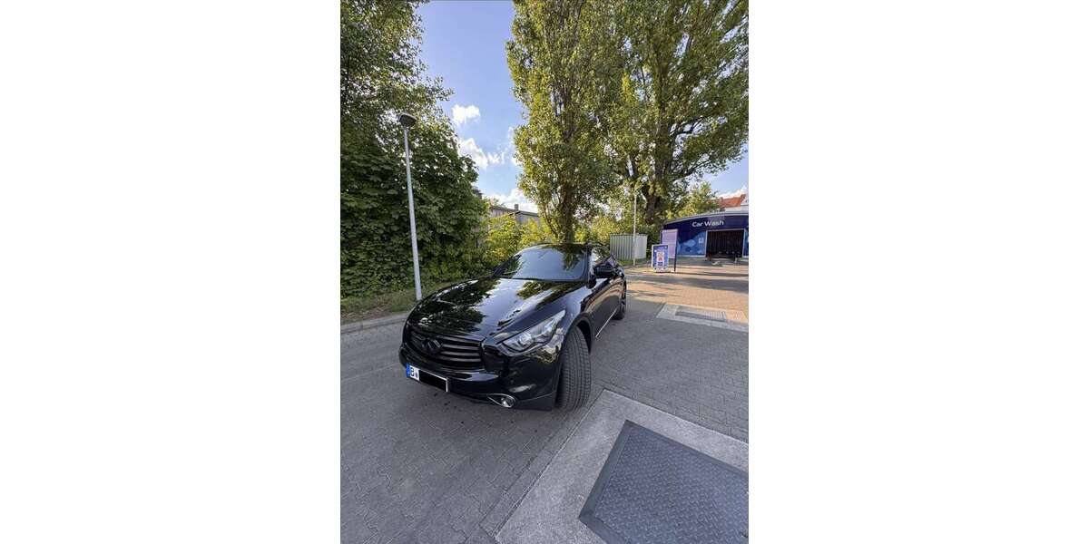 INFINITI QX70 169.750 km 15.900 &euro; Berlin, Stadt 13599