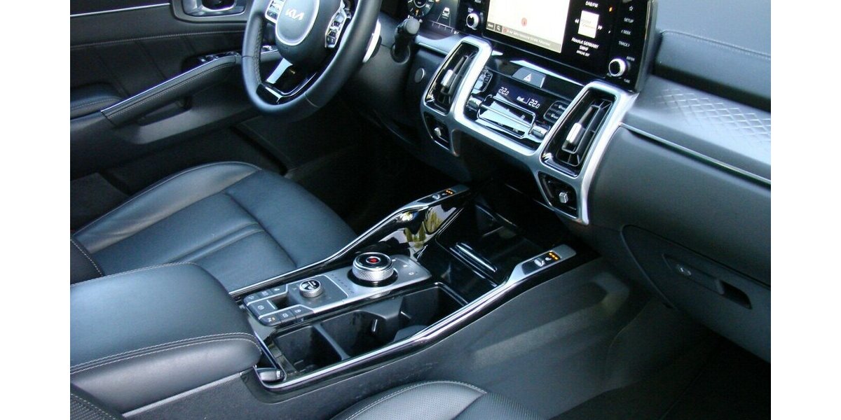 Kia Sorento 2.2CRDi Spirit 4WD 39.147 km 37.980 &euro; Falkensee 14612