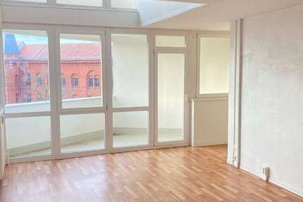 Wohnung zum Mieten in Dessau-Roßlau 631 € 108.79 m² 4 zimmer