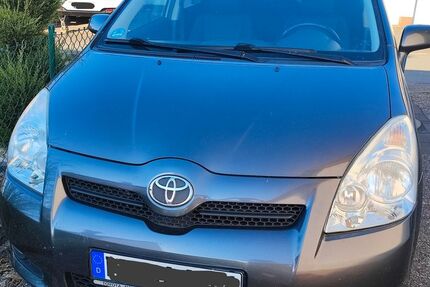 Toyota Corolla Verso 189.800 km 2.999 &euro; Borchen 33178