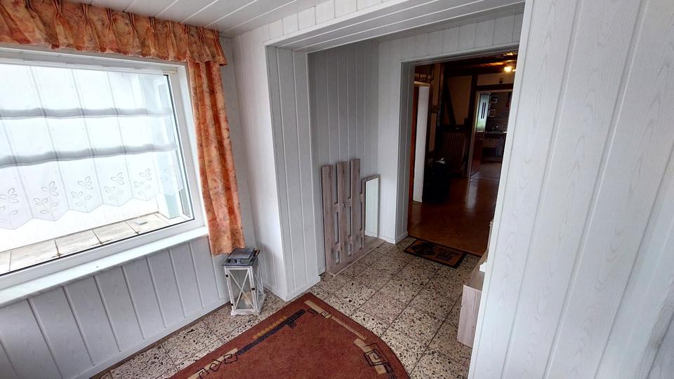Einfamilienhaus Marsberg - 7 Zimmer, 190 m&sup2;, 210.000&euro; | Angebot:26135791