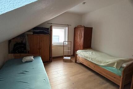 Dachgeschosswohnung in Bad Dürkheim-Hausen 2 zimmer
