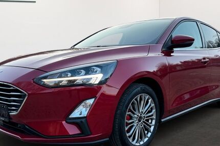 Ford Focus 50.710 km 16.950 &euro; Mylau 08499