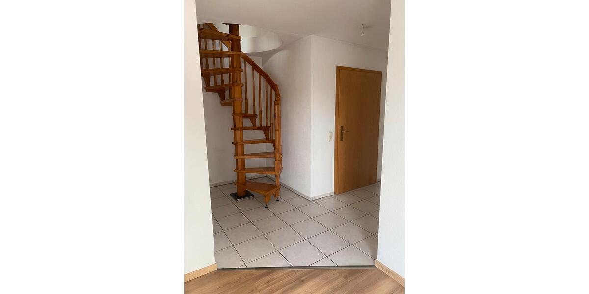 Dachgeschoßwohnung Gundelfingen an der Donau - 3 Zimmer, 75 m&sup2;, 228.000&euro; | Angebot:26060588
