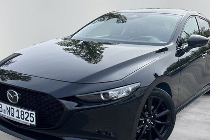 Mazda 3 4.116 km 26.990 &euro; Berlin 13599