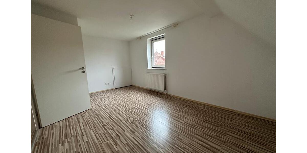 Dachgeschoßwohnung Burgdorf - 3 Zimmer, 65 m&sup2;, 129.000&euro; | Angebot:26348096