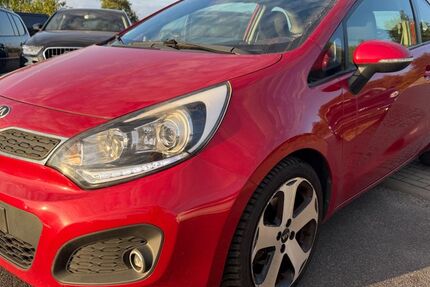 Kia Rio 161.000 km 3.200 &euro; Wildau 15745