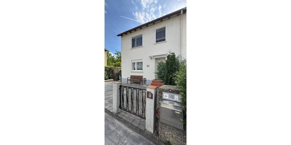 Familienfreundliches Reiheneckhaus mit traumhaftem Garten 4 zimmer