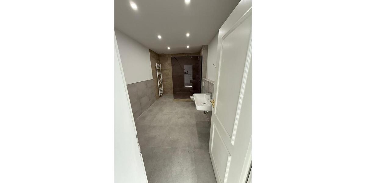 Doppelhaushälfte Soest - 6 Zimmer, 200 m&sup2;, 2.400&euro; | Angebot:25857396