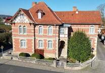 Historischer Charme - Repräsentatives Backsteinhaus für Wohn- und Geschäftszwecke