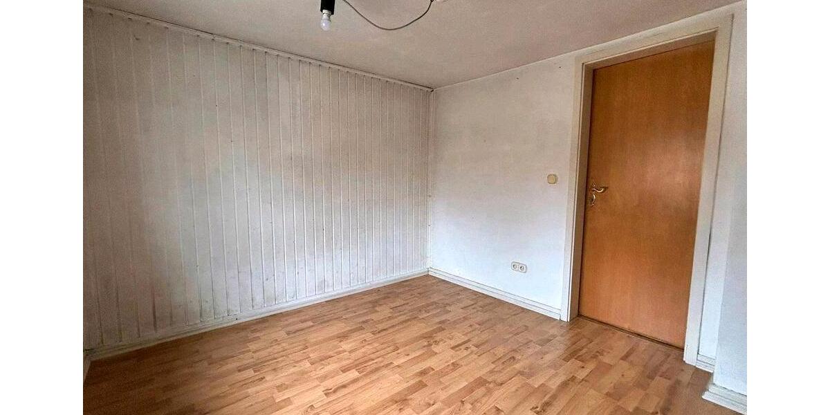 Einfamilienhaus Kirchhain - 6 Zimmer, 130 m&sup2;, 156.000&euro; | Angebot:26240599