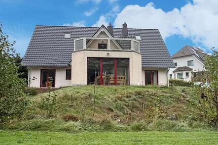Haus Buschvitz - 9 Zimmer, 321 m&sup2;, 649.000&euro; | Angebot:27252884