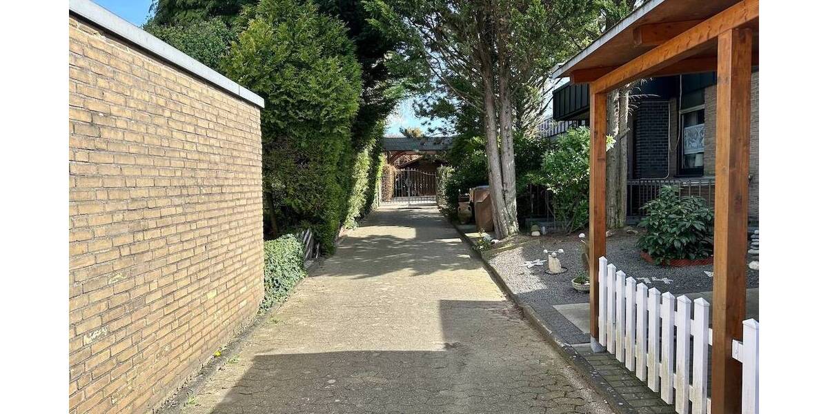 Bungalow Neuss Hoisten - 5 Zimmer, 107 m&sup2;, 449.000&euro; | Angebot:26641436