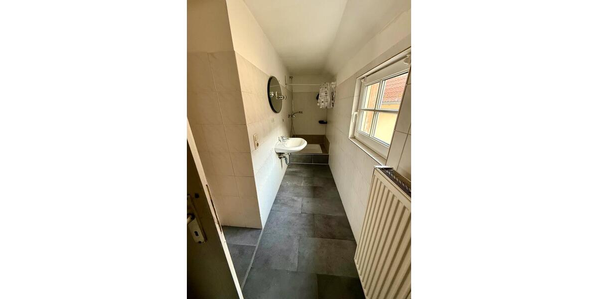 Mehrfamilienhaus, Wohnhaus Landau an der Isar - 14 Zimmer, 380 m&sup2;, 740.000&euro; | Angebot:26091158