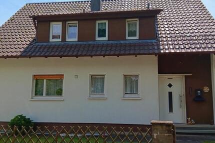 Mehrfamilienhaus (freistehend) mit 2 Wohnungen u. toller Aussicht 6 zimmer