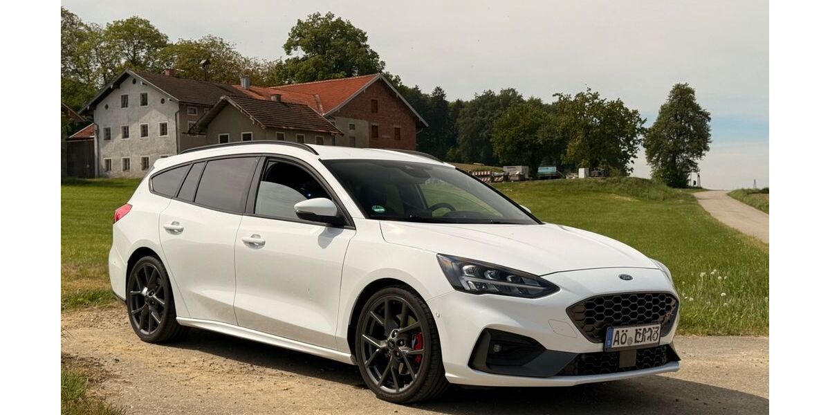 Ford Focus 94.000 km 19.900 &euro; Burgkirchen 84508