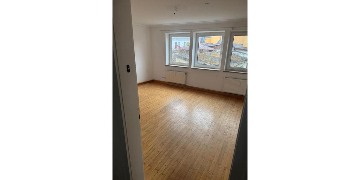 Etagenwohnung Aichach - 3 Zimmer, 75 m&sup2;, 825&euro; | Angebot:24693047