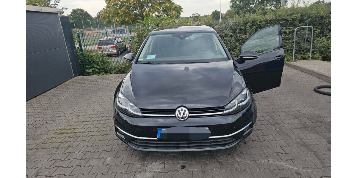VW Golf 146.700 km 11.500 &euro; Wiesbaden 65185