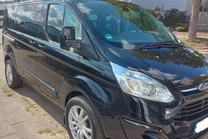 Ford Tourneo Custom 116.000 km 17.999 € Mülheim an der Ruhr 45468