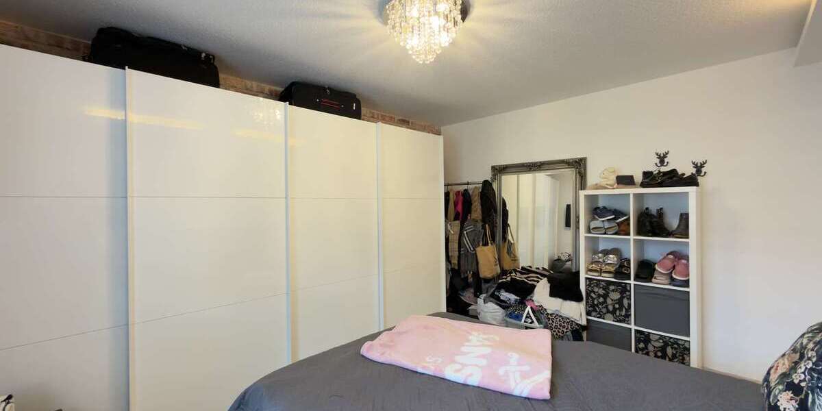 Modernisiertes Reihenhaus mit Wellnessbad, Gäste-WC, Keller & 248 m² Grundstück - Reihenmittelhaus Bönen | Angebot:26613170