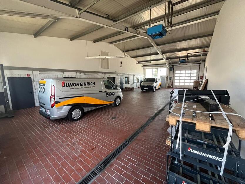 Gewerbehalle inkl. Hoffläche 944qm Veitshöchheim zu vermieten zimmer