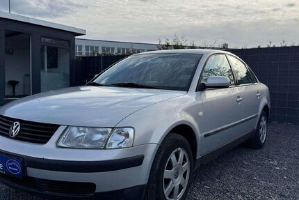 VW Passat 168.000 km 2.499 &euro; Wiesbaden 55252