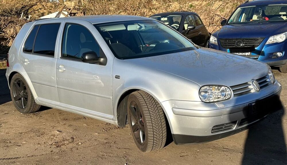 VW Golf 366.600 km 2.500 &euro; Kropp 24848