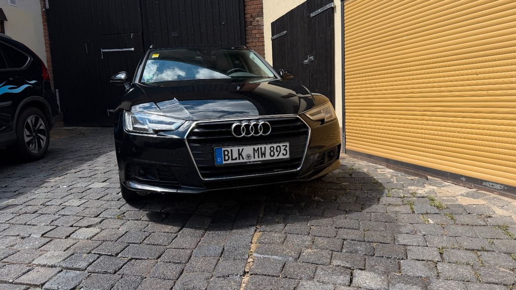 Audi A4 207.000 km 14.800 &euro; Teuchern-Gröbitz 06682