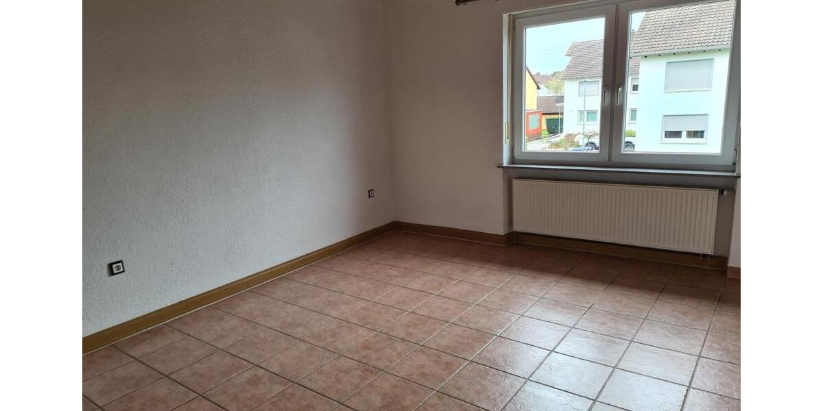 Etagenwohnung Ramstein-Miesenbach Miesenbach - 6 Zimmer, 190 m&sup2;, 1.700&euro; | Angebot:26222595