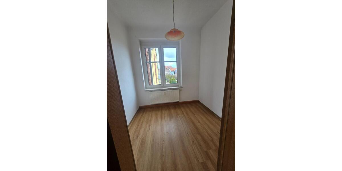 Etagenwohnung Waltershausen - 3 Zimmer, 56 m&sup2;, 391&euro; | Angebot:25783759
