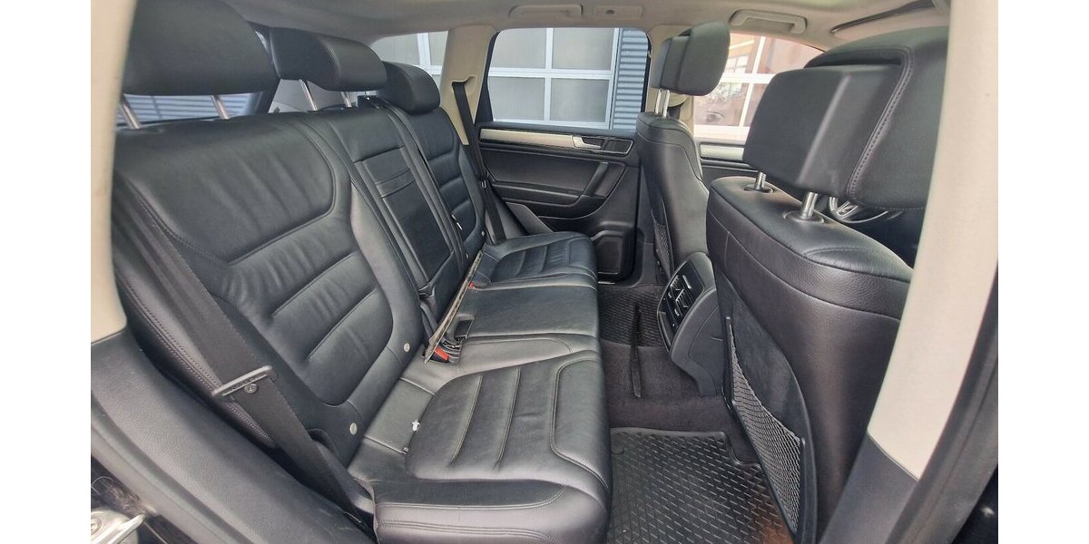 VW Touareg V6 TDI R-Line NAVI Luftfederung AHK 190.000 km 18.998 &euro; Landau 76829