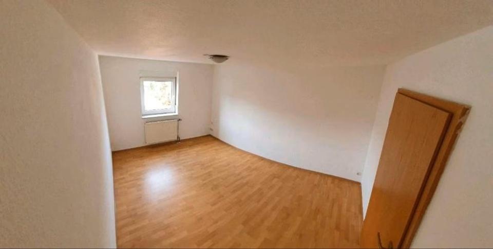 Etagenwohnung Netphen - 3 Zimmer, 99 m&sup2;, 650&euro; | Angebot:26543517