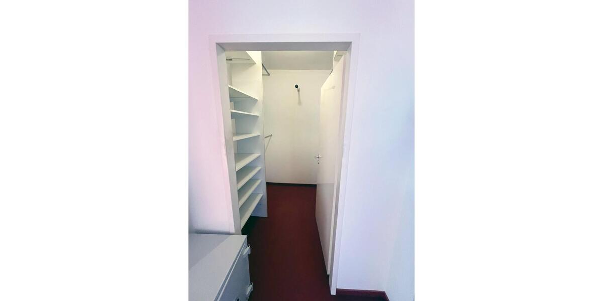 Dachgeschoßwohnung Hamburg Eppendorf - 3.5 Zimmer, 98 m&sup2;, 850.000&euro; | Angebot:25933215