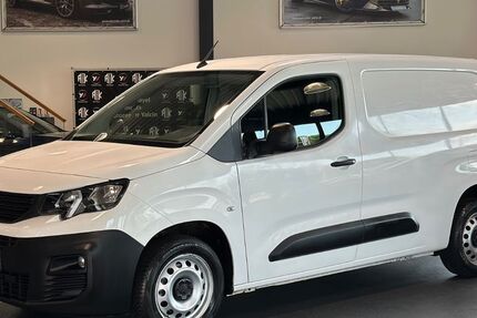 Peugeot Partner 95.531 km 11.490 &euro; Aurich 26605