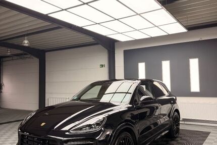 Porsche Cayenne 132.000 km 56.500 &euro; Düsseldorf 40593