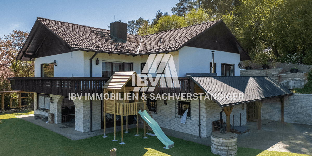 Einfamilienhaus Lauf an der Pegnitz - 8 Zimmer, 248 m&sup2;, 549.000&euro; | Angebot:26866776