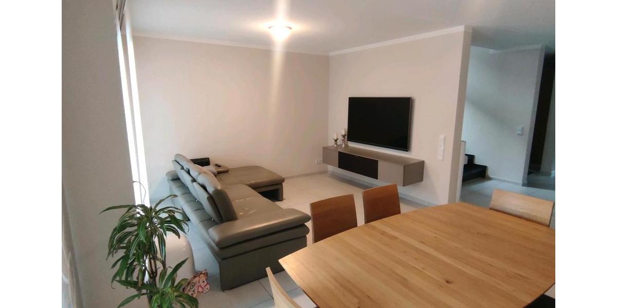 Doppelhaushälfte Sarstedt - 4 Zimmer, 114 m&sup2;, 490.000&euro; | Angebot:26121956