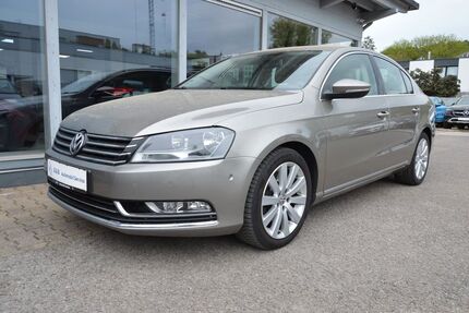 VW Passat 114.861 km 12.990 &euro; Herrenberg bei Stuttgart 71083